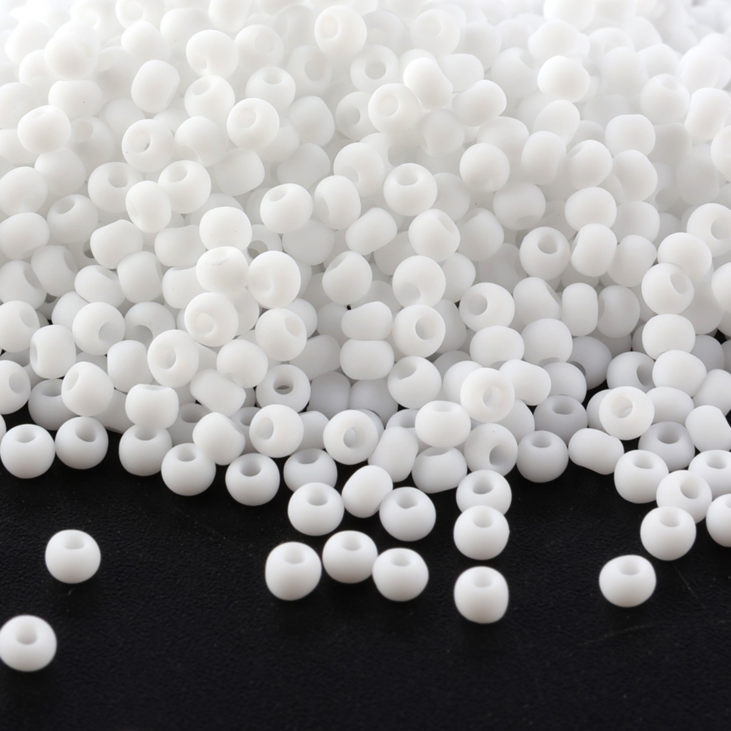 Domestic Matte Black and White - Seed Bead Tube ulasan dan harga